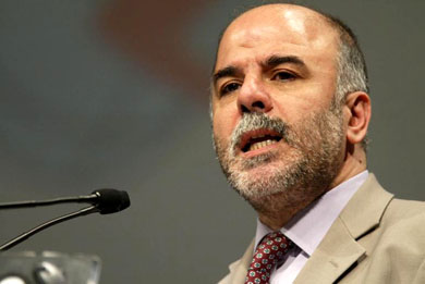 New Iraq PM reorganizes military following disastrous ISIL surge