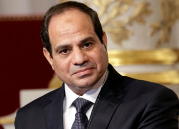 Sisi breaks from Egyptian tradition with projection of military force