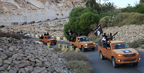 ISIL exploits collapsing borders in North Africa to move arms, men