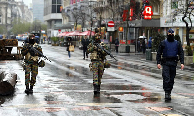 Europol warns ISIL planning large-scale, Paris-style attacks globally