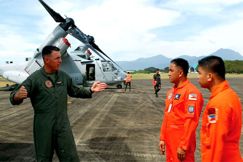 U.S. gains key bases for major potential air-sea battles with China
