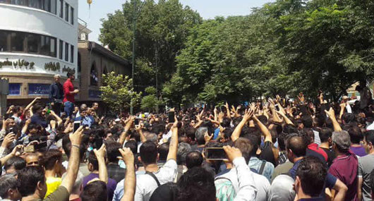 Reports: Dissent against Iran regime spreading, protesters taking up arms