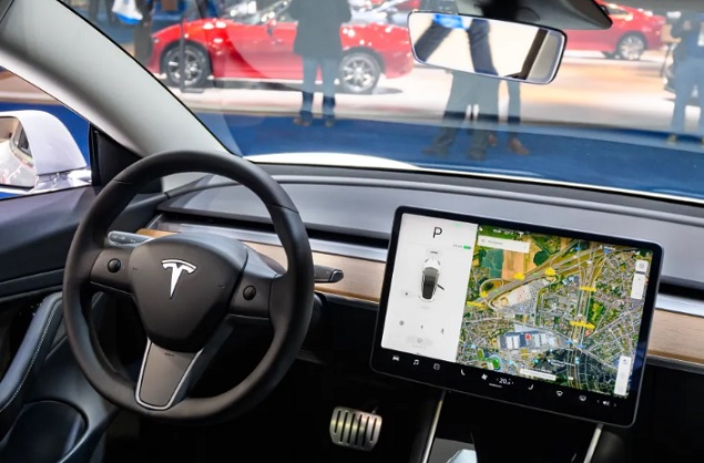 New book: Employee stole Tesla source code, gave to Chinese EV firm